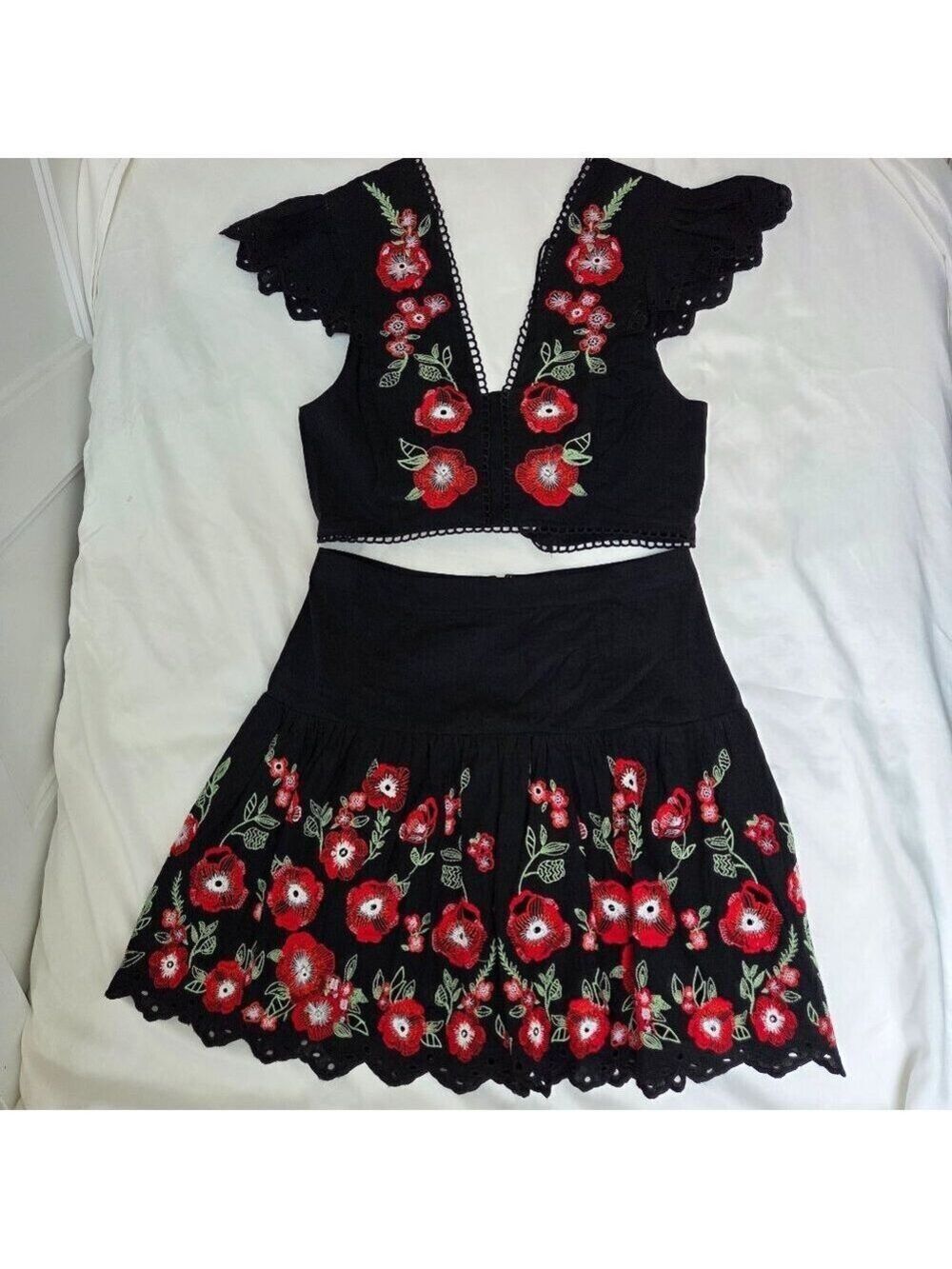 Anthropologie Black Red Floral Embroidered Set Size 8
